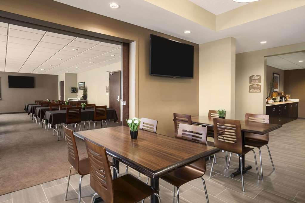 Microtel Inn And Suites By Wyndham Weyburn Facilidades foto